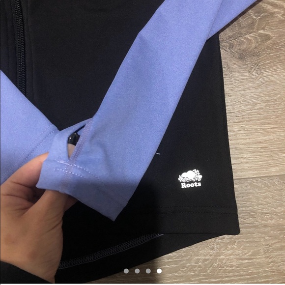 roots athletic hoodie - Picture 4 of 4